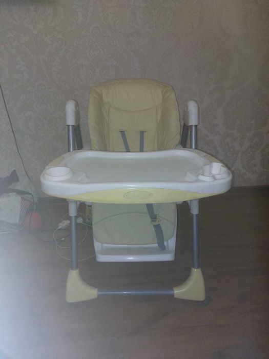 Детский стул для кормления