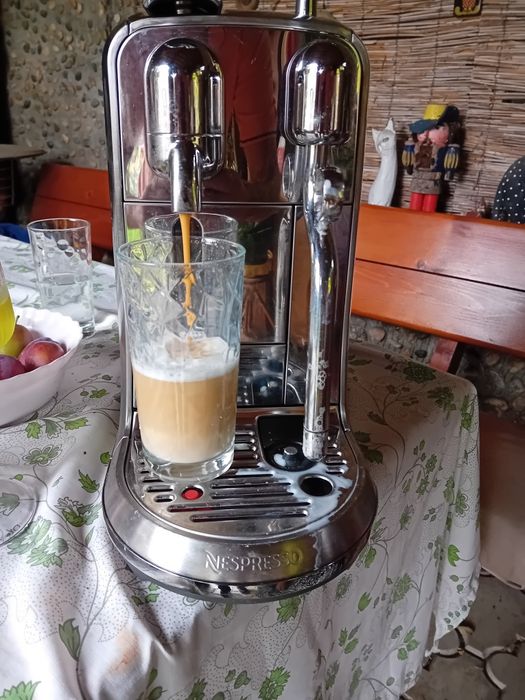 Aparat de cafea nespresso creatista plus