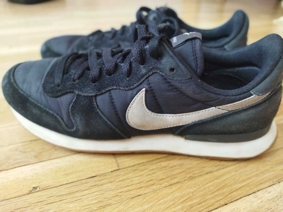 Дамски маратонки Nike