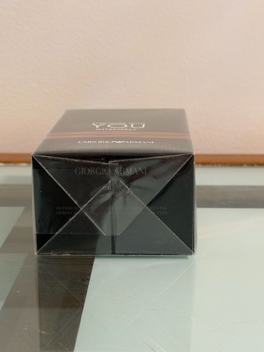 vand parfum Armani Stronger with You