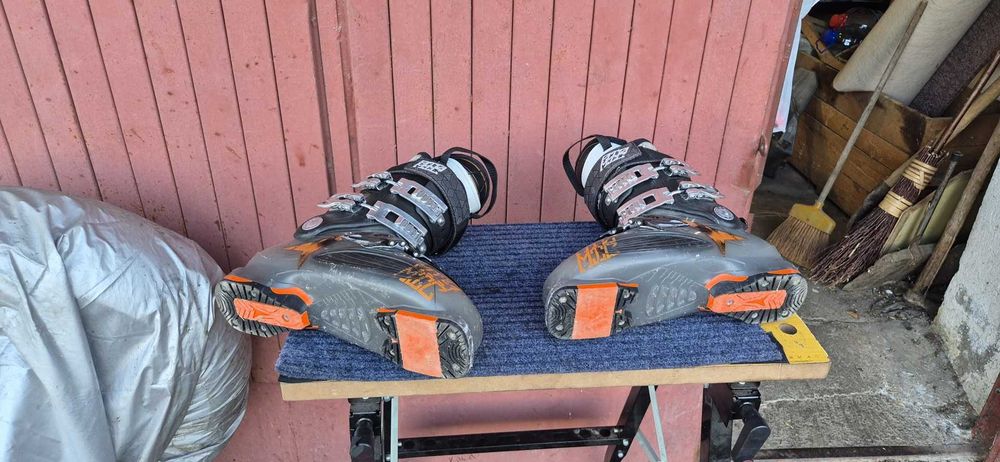 Clăpari ski Atomic gri/portocaliu, talpă 317 mm