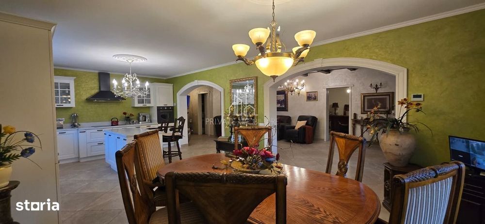 Casa ultramoderna de vanzare in Hetiur