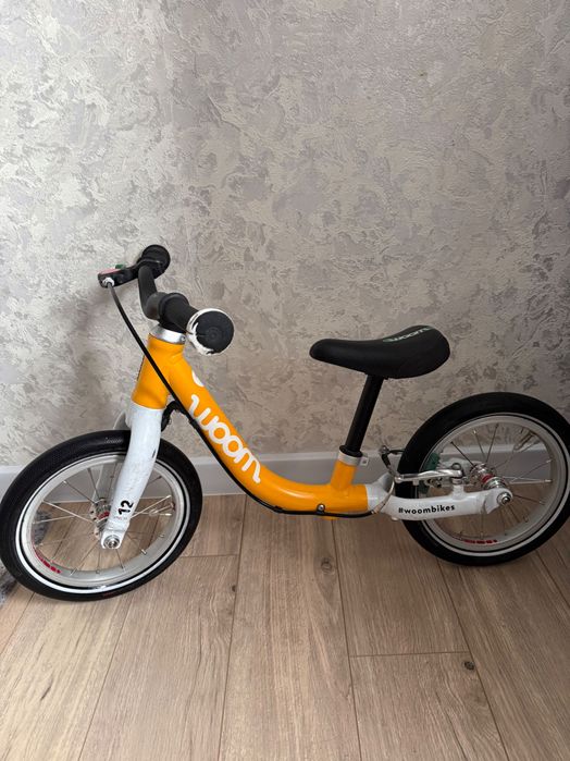 Bicicletă de echilibru WOOM 1