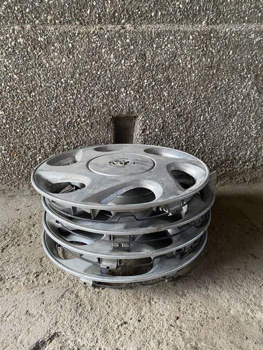 Камри колпак сатылады дискасымен