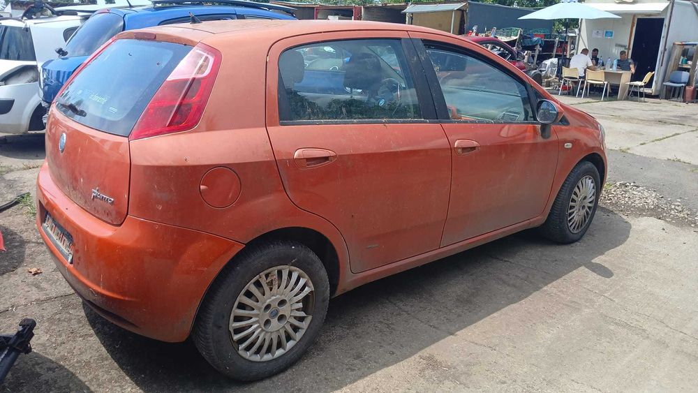 Dezmembrez Fiat Punto 1.3 Diesel DIN 2008 - 199A2000