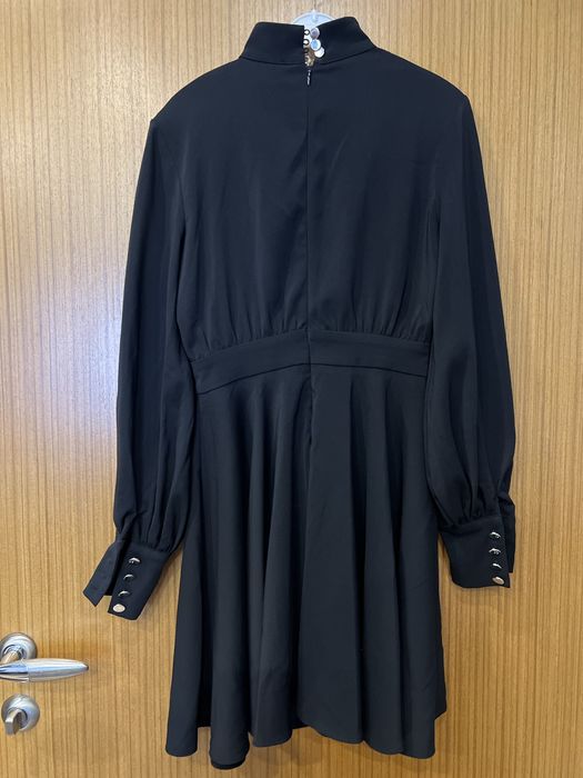 Официална черна рокля