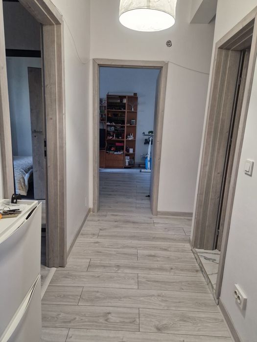 Apartament 3 camere,  2 bai, 62 mp renovat, Bucurestii Noi Jiului