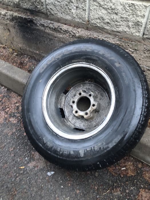 Продам запаску 275/70/16