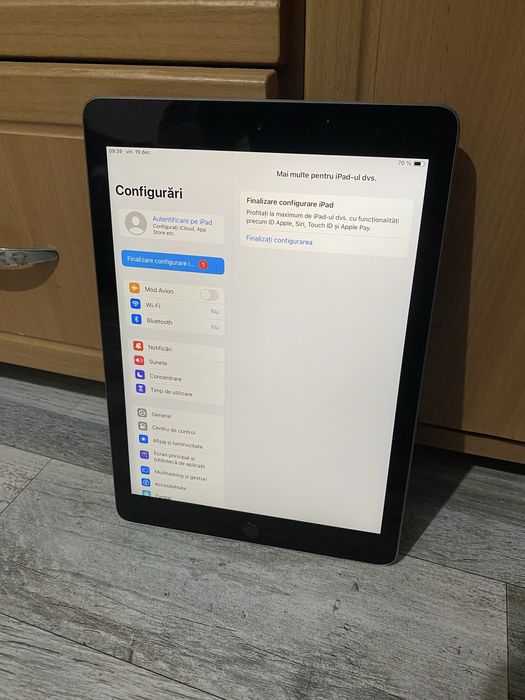 Vand tableta Ipad Generatia 6! Este ca noua !