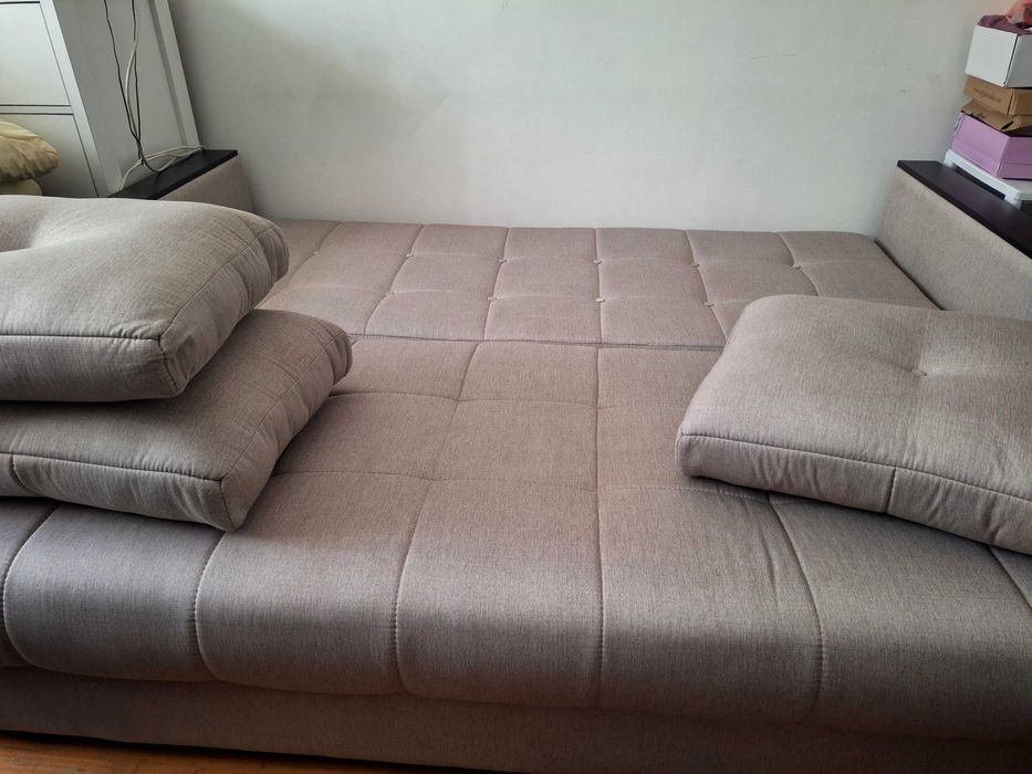 Продаётся диван-кровать.