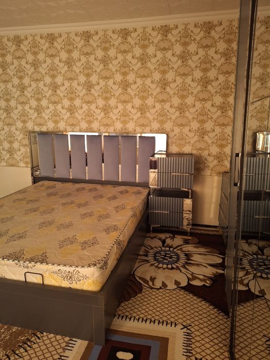 Yotoqxona uchun zamonaviy spalni mebellari