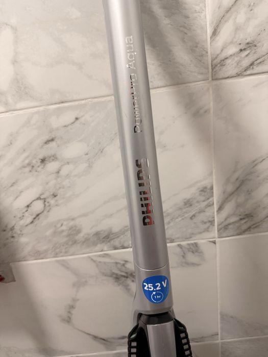 Aspirator vertical Philips PowerPro Aqua