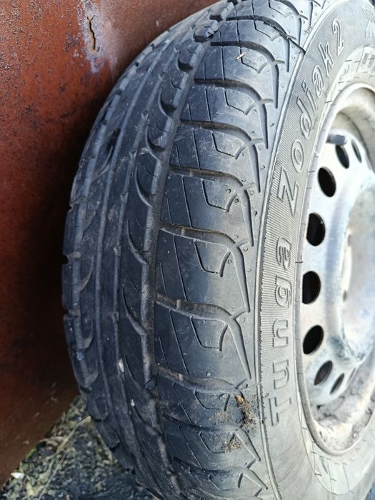 Продам резину летнию на дисках