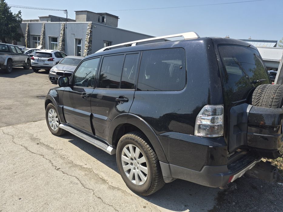 Vand Mitsubishi Pajero 3.2 AUTOUTILITARA