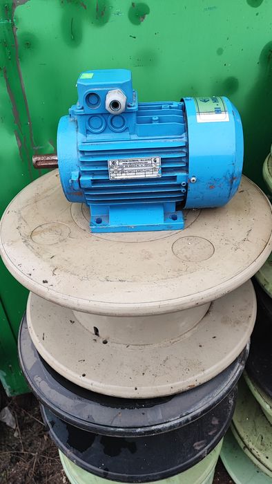 Ел двигател 1,1kw.930обр.