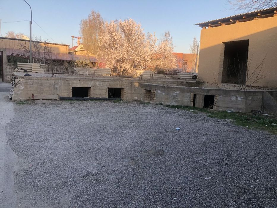 Yer sotiladi dombirobod