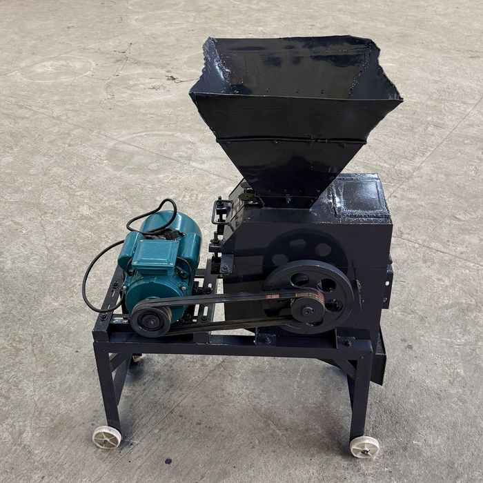 Зерно дробилка /  молотковая / Кормодробилка