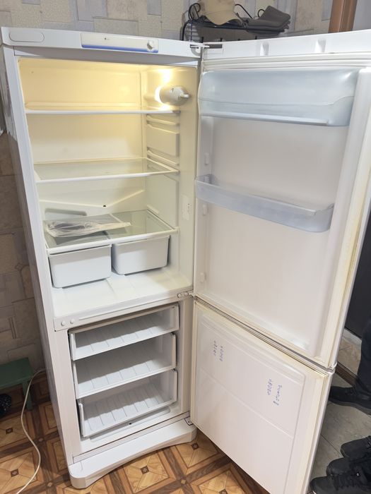 Продам Стиральную Машину