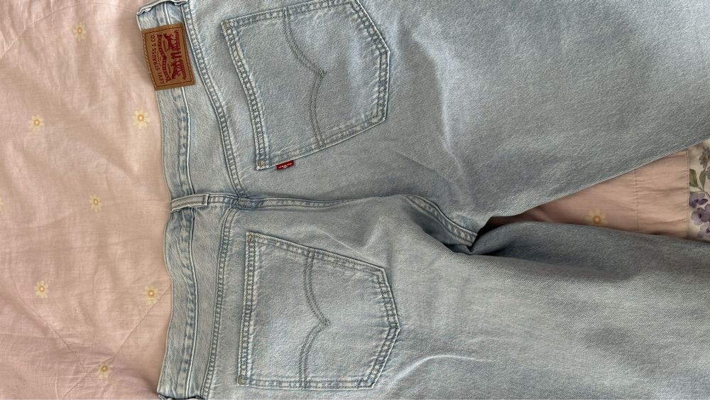 Levis джинсы новые