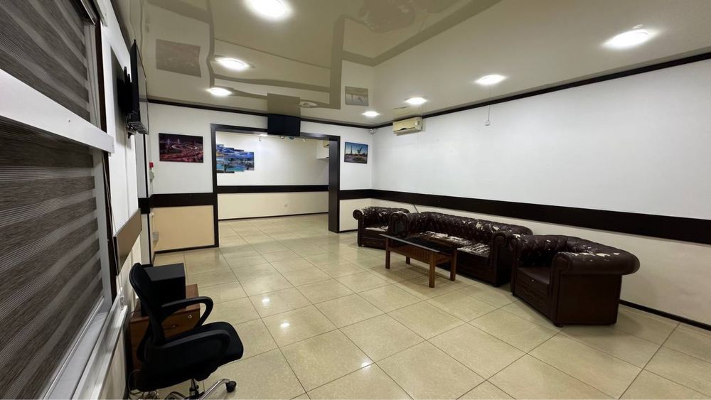 Аренда Коммерческая  недвижимость 1 линия   Яккасарайский рн 127м2