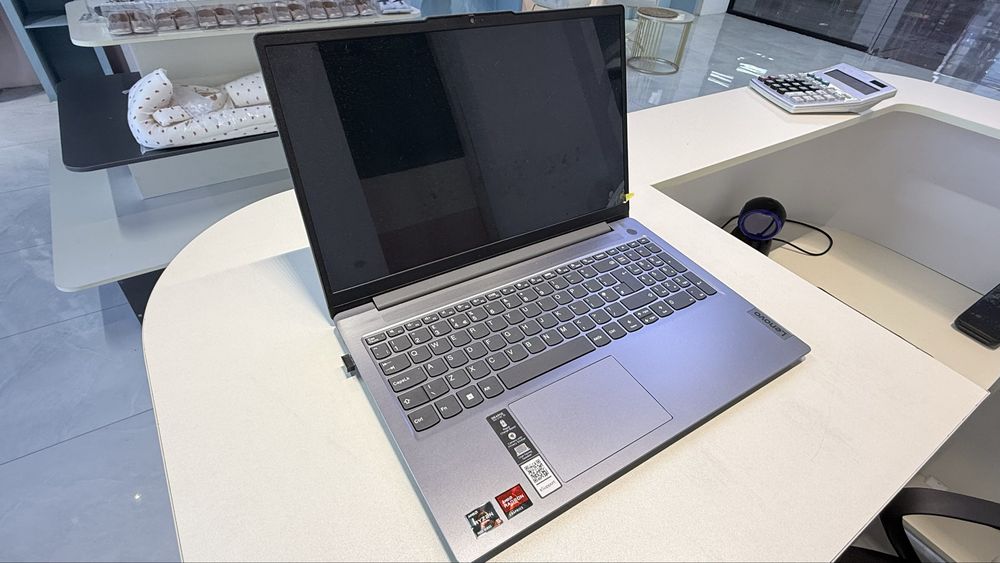Note Book Lenovo srochna
