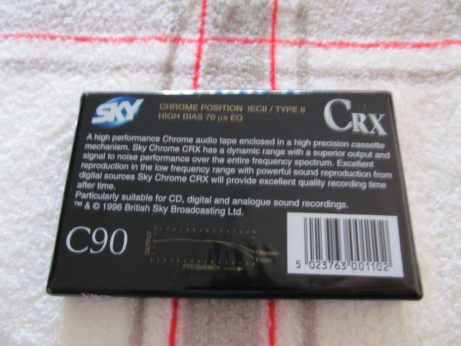 casete audio sigilate , crom SKY de 90 min