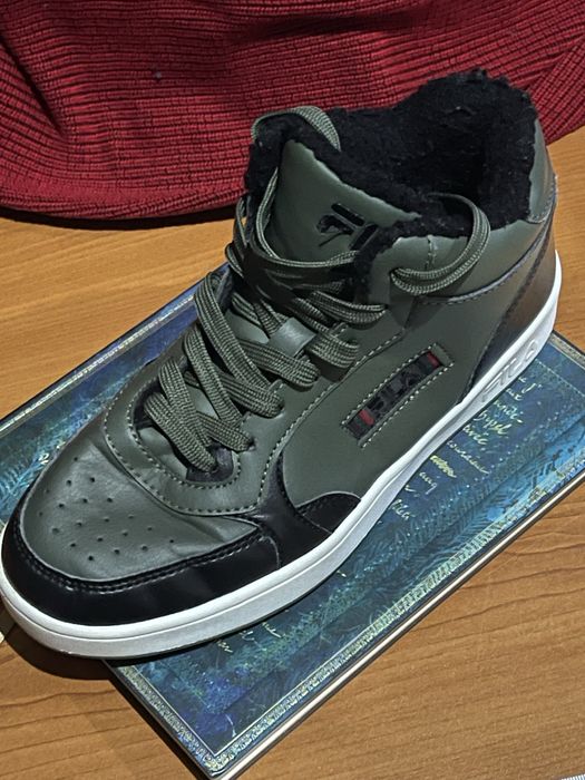 Спортни зимни обувки Fila