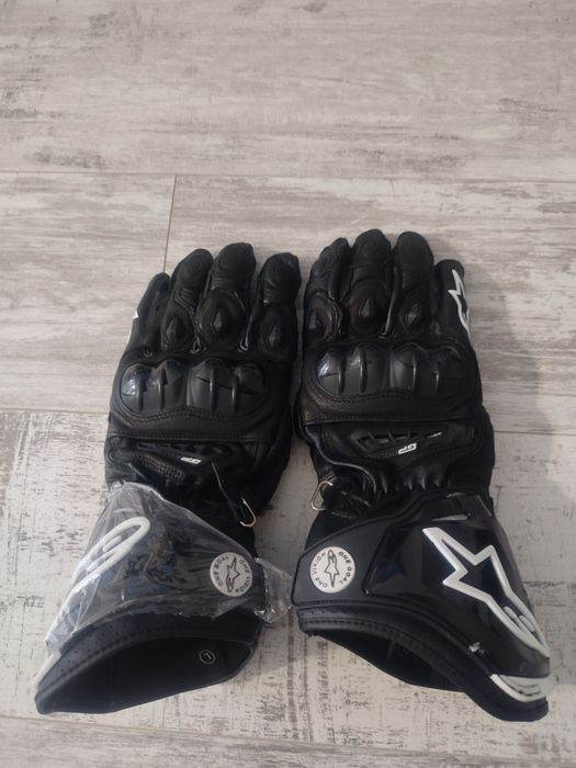 Кожени ръкавици Alpinestars GP-Pro и SP-8