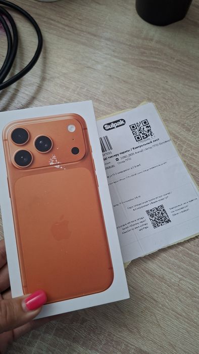 Apple 17 про продам