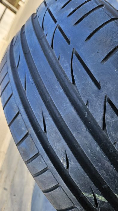 Гуми спорт пакет 225 40 19 и 255 35 19