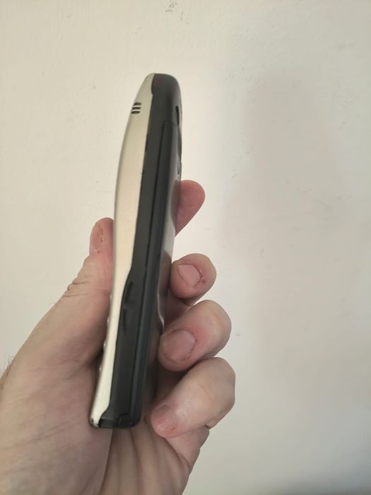 Nokia  6210  ( liber de rețea)