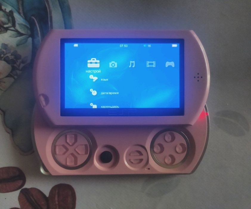 Китайская psp , эмулятор gba и флеш игр
