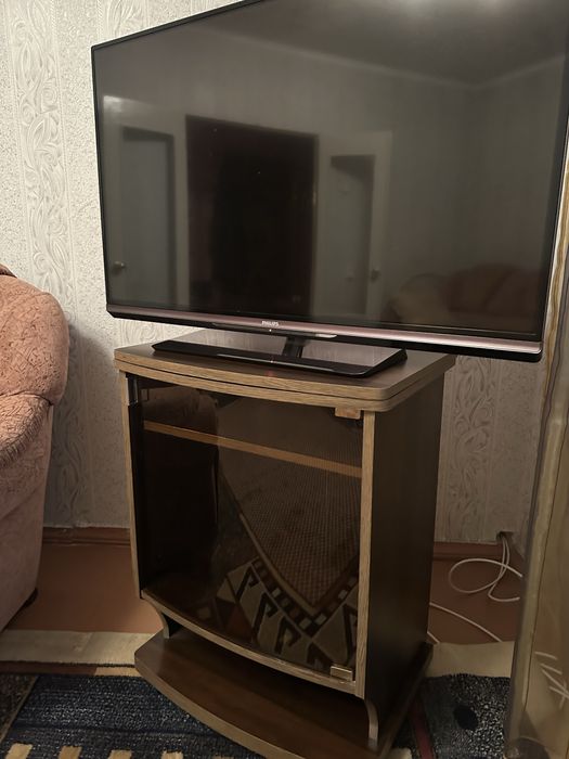 Тумбочка под телевизор