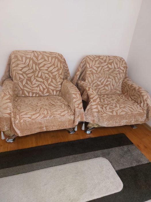 Диван и два кресла