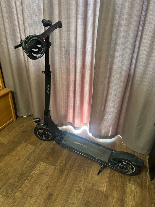 Продам электросамокат