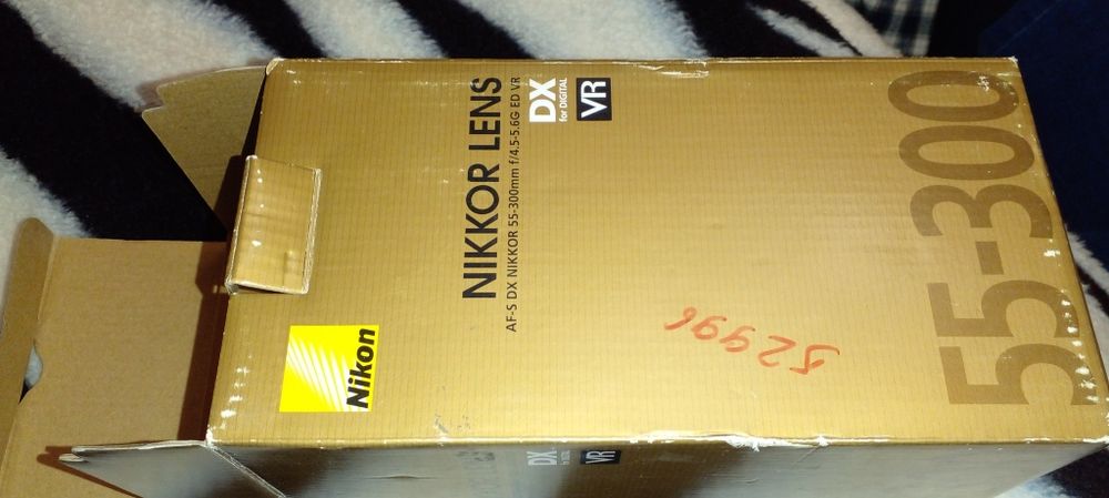 Зеркальный фотоаппарат