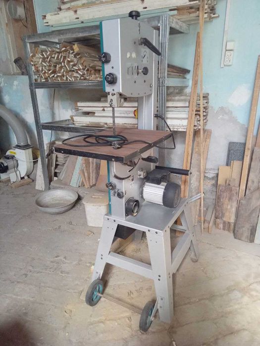 MAKITA LB1200F Пила ленточная -220 Вольт