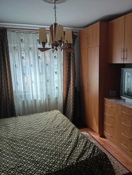 Apartament 3 camere cartier Stefan cel Mare