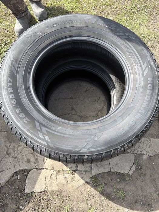 Продам шины 2шт 265/65/17