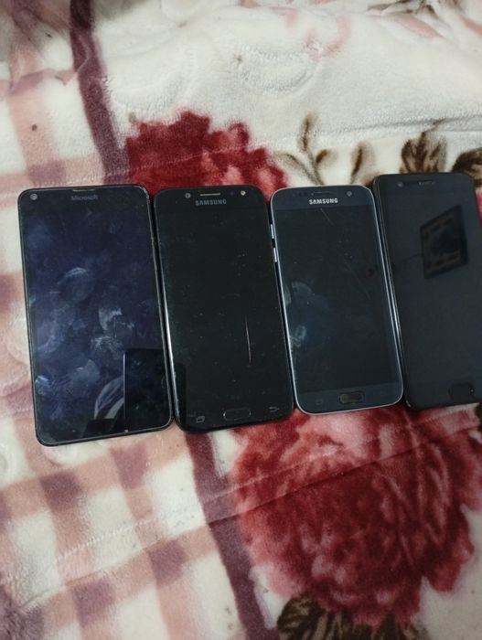 De zinsare telefoane funtionabile toate dar că defect are mufele de incarcare