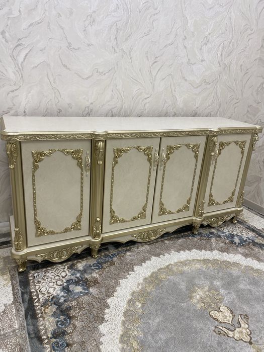 Mehmonxona uchun ajoyib mebellar toplami