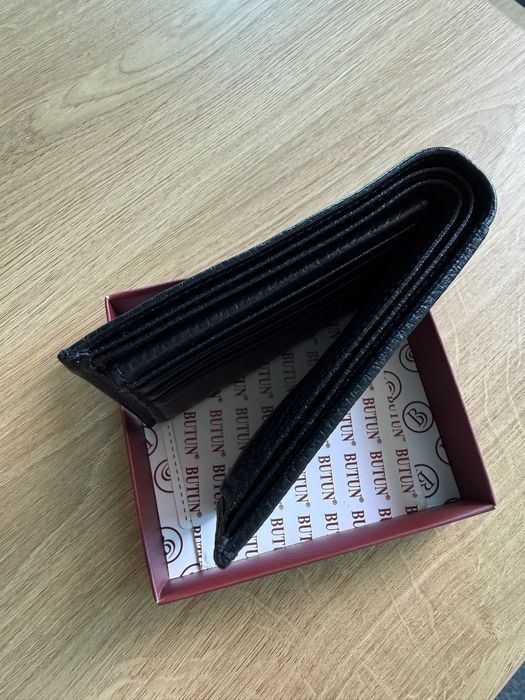 Мъжки кожен портфейл