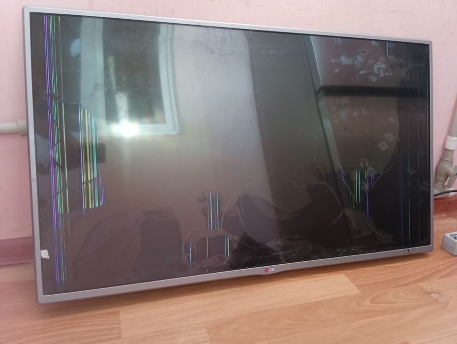 Смарт тв LG 42LB582V