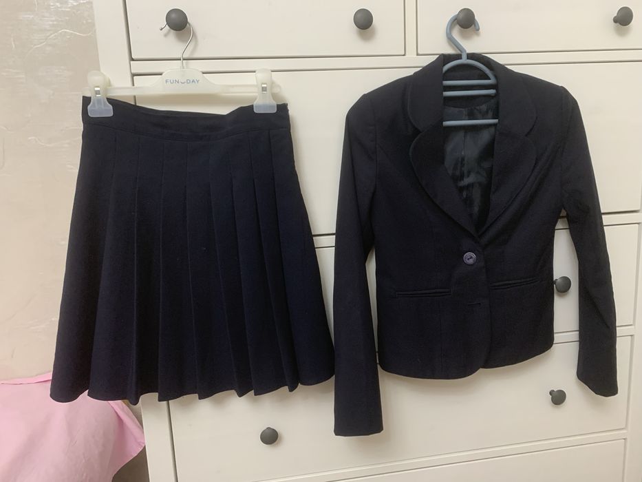 Пиджак и юбка школьные