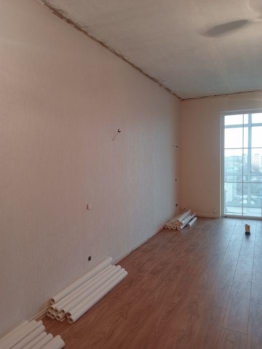 Поклейка обоев любого типа