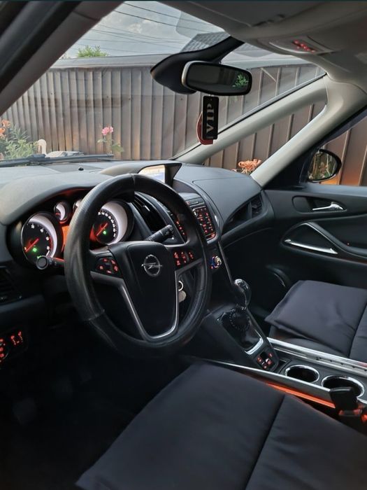 Vand opel zafira 2013