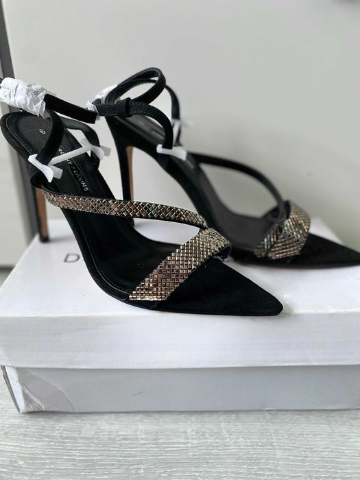 Dorothy Perkins черни сандали на ток 39