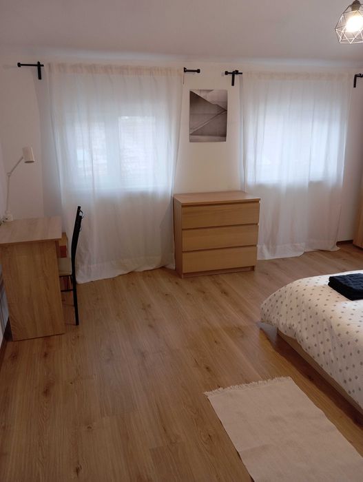 Дава се под наем Двустаен апартамент в София, Център - 60 кв.м за 847.62 € - Снимка #3