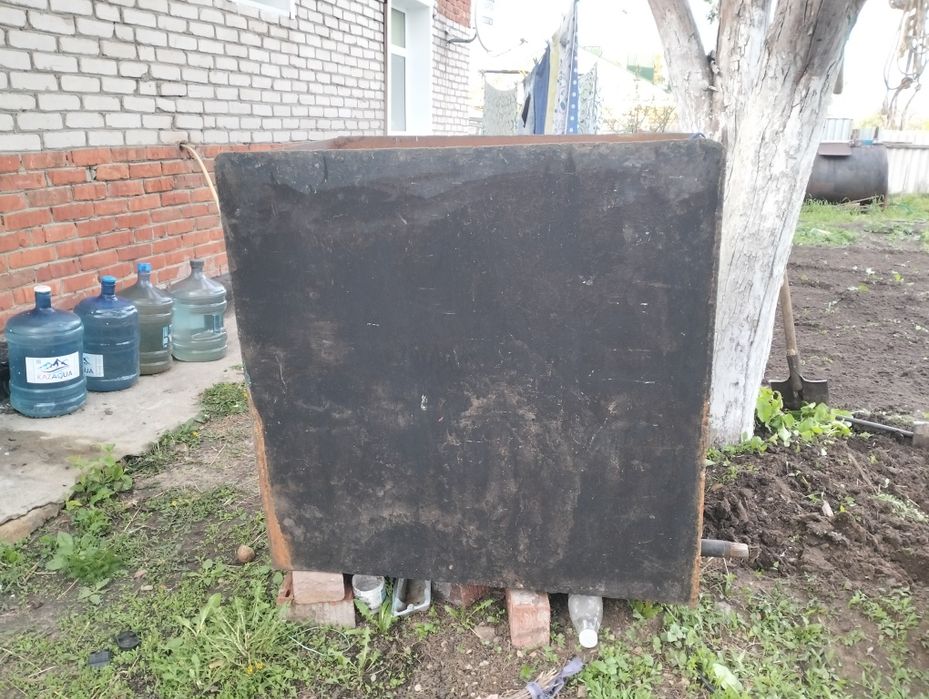 Продам емкость под воду или отходы