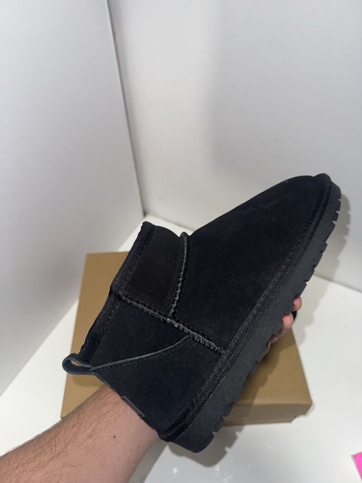 vand ghete UGG mini